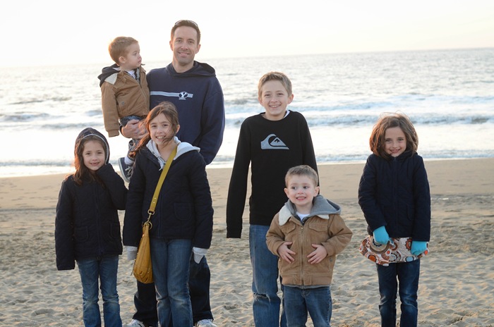 [beach family[2].jpg]