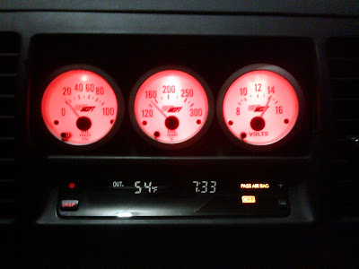 gauges1.jpg