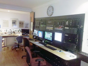 CADaula_aula_na_Globo_(Dep-de-Arte-rack).jpg CADaula_aula_na_Globo_(Dep-de-Arte-rack).jpg