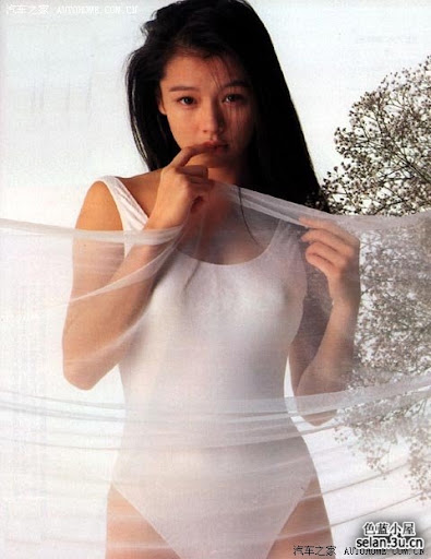 cute asian girls 徐若宣：在清纯中流露诱惑是徐若宣的拿手好戏.jpg