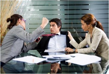 dysfunctional-team-meeting