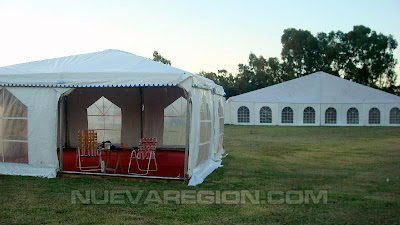 El stand municipal, paso obligado para llegar a la carpa de los expositrores