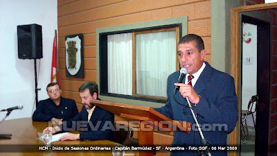 Intendente Varela Abriendo las Sesiones Ordinarias 2009 del Concejo Municipal de Capitán Bermúdez