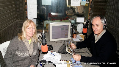 Irene Schmidt y Gabriel Gómez Fiori en NUEVAREGION EN LA RADIO primer programa en la FM Horizonte 101.1