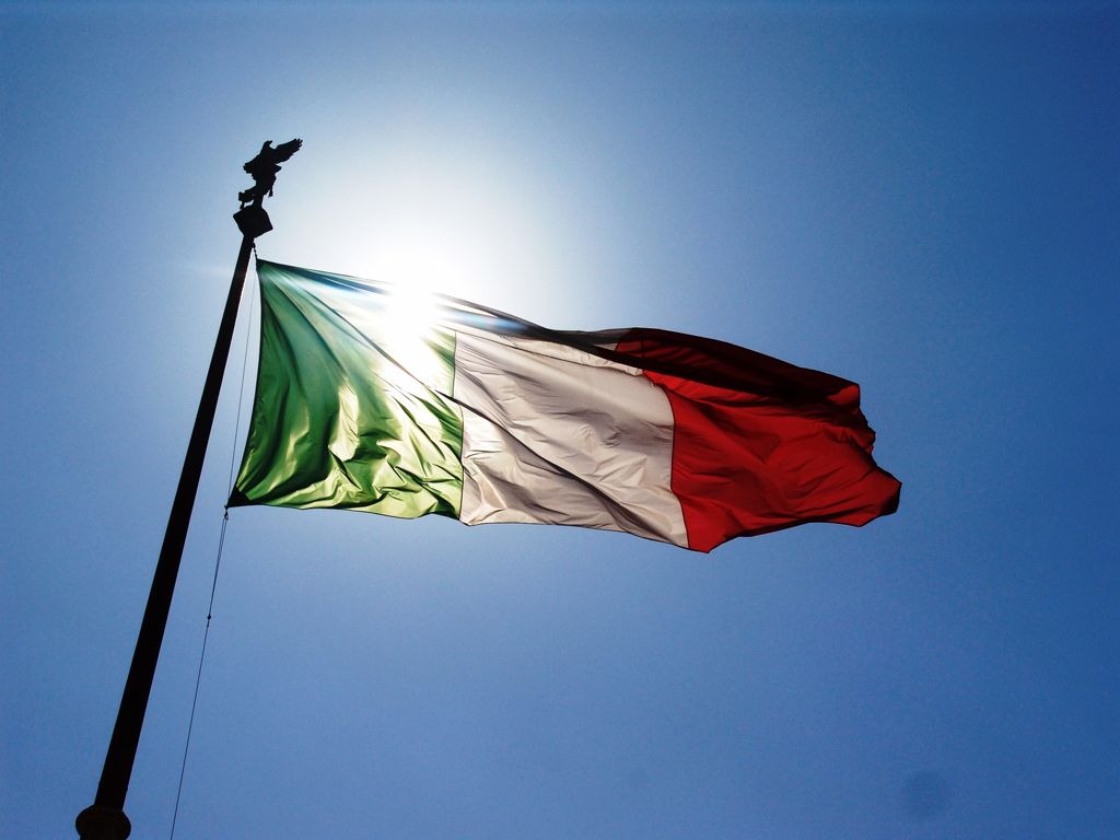 [bandiera italiana[3].jpg]
