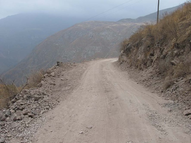 [ENSANCHAMIENTO DE LA CARRETERA SAN PEDRO DE HUANCAYRE 2[8].jpg]