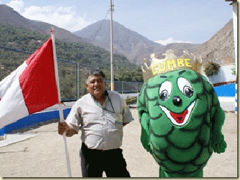 la mascota de la chirimoya en cumbe