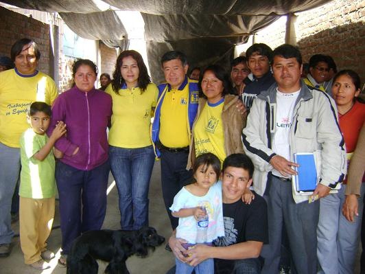 [nelson chui junto a los dirigentes de la zona norte de huarochirí y del distrito de san antonio[4].jpg]