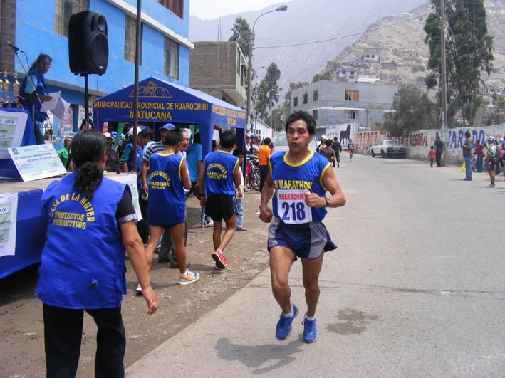 [el atletismo demanda mucha energía física[4].jpg]
