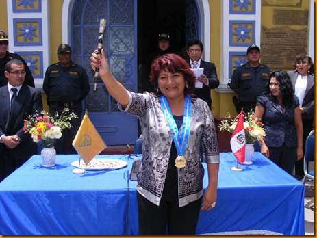 juramentación de rosa vásquez cuadrado 1 juramentación de rosa vásquez cuadrado 1