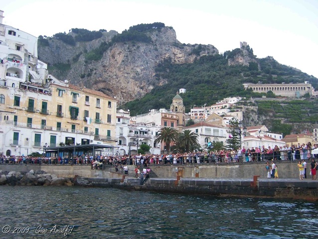 [CiaoAmalfiCoastBlogAntonioProcession[7].jpg]