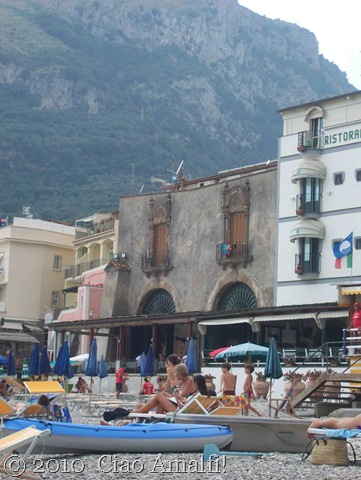 [Ciao Amalfi Coast Blog Nerano Architecture[7].jpg]