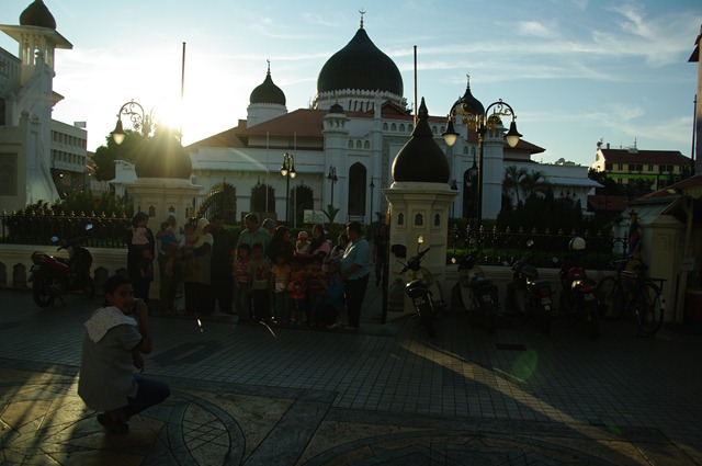 [Malaysia 03.04.2011 12-41-49[2].jpg]