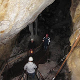 Abstieg in die Hundalm-Eishöhle Abstieg in die Hundalm-Eishöhle
