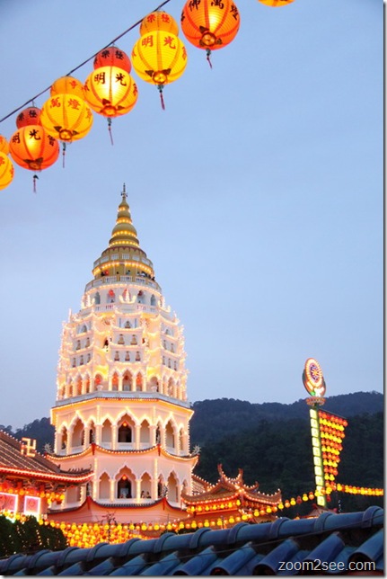 Kek Lok Si - Penang’s top 12 most popular attractions by zoom2see.com