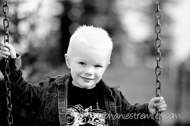 [LyndenFamilyPhotographerF10-31-09Zylstra-107[2].jpg]