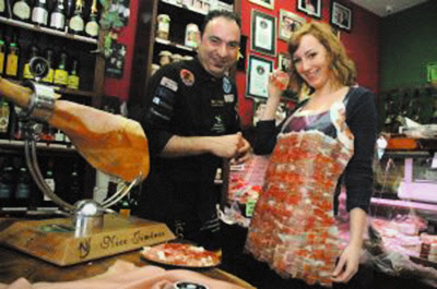 traje-de-jamon-2011-03-3-16-06.jpg