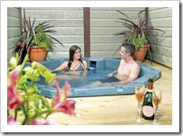 Additional Facilities include Private Hot Tubs