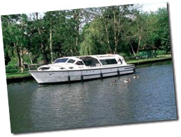 Self Catering Boat Hire Norfolk Broads