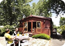 Comfortable and Stylish Log Cabin Accommodation