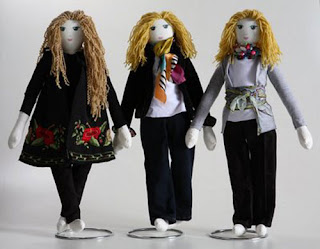 Bonecas Descoladas - ONG Orienta Vida Bonecas Descoladas - ONG Orienta Vida