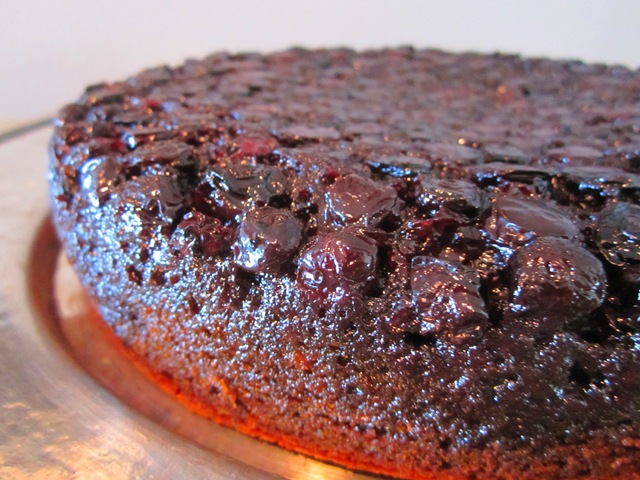 [Blueberry Gingerbread Upside-Down Cake[3].jpg]