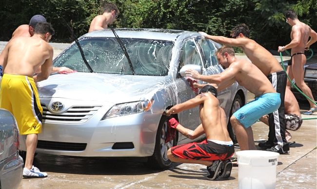 swinging-richards-car-wash-full