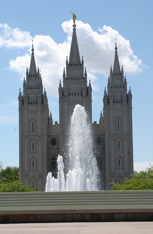 [sltemple582.jpg]