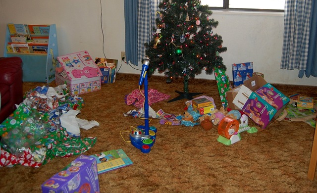 [christmasmorning2[2].jpg]