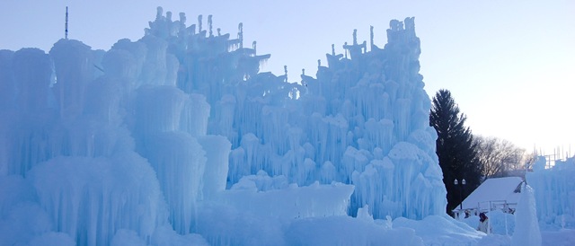 [icecastle32.jpg]