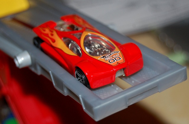 [hotwheels32.jpg]