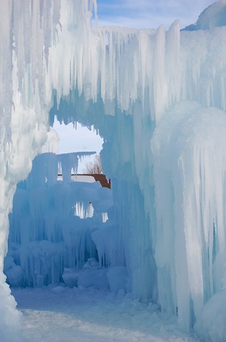 [midwayicecastle262.jpg]