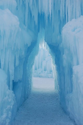 [midwayicecastle622.jpg]