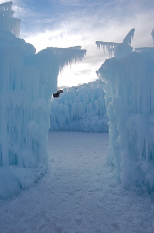 [midwayicecastle462.jpg]