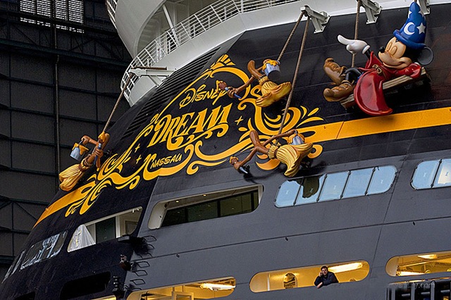 [Disney Dream 3[3].jpg]