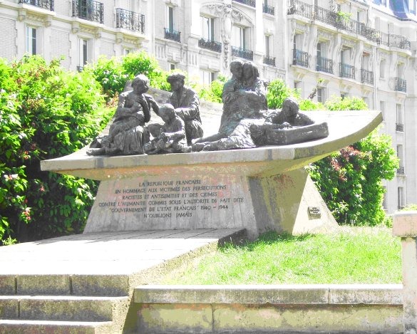 [monument-veldhiv-d311e[4].jpg]