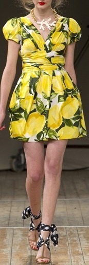 [Moschino - cheap_and_chic[3].jpg]