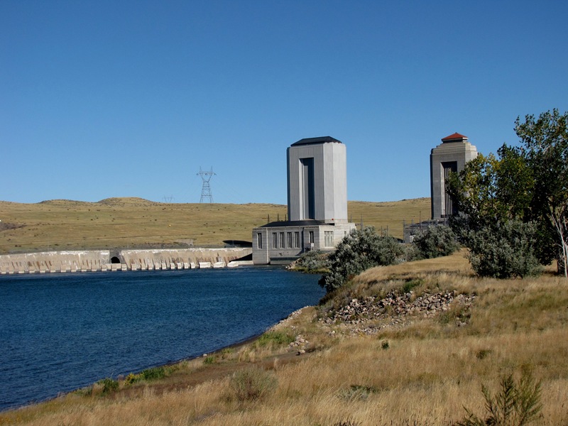 [Fort Peck cooling towers[2].jpg]