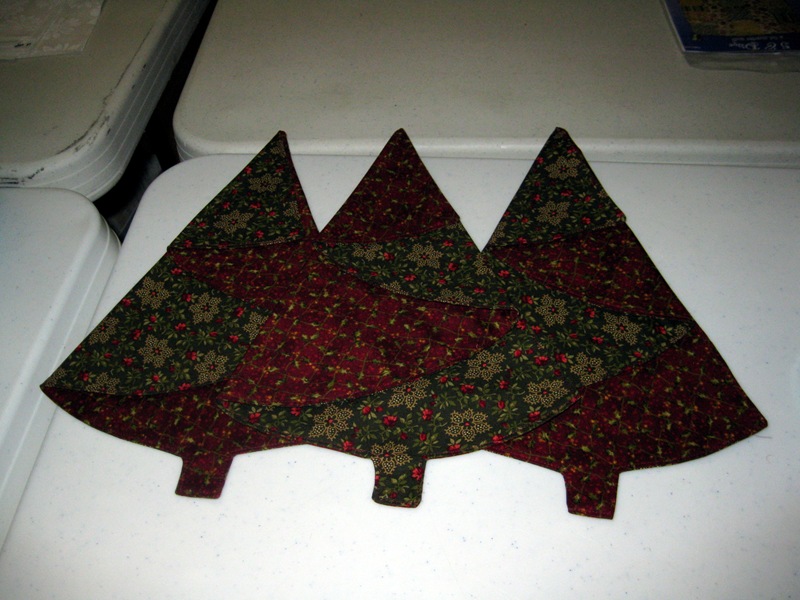 [Barb's Christmas Tree Napkins[2].jpg]
