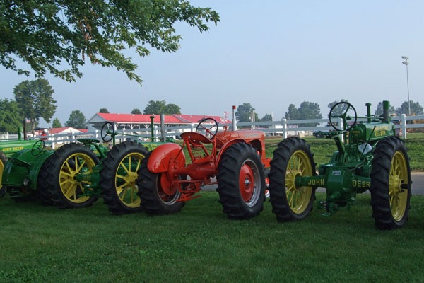 [b2009_0809Fairs0029[4].jpg]