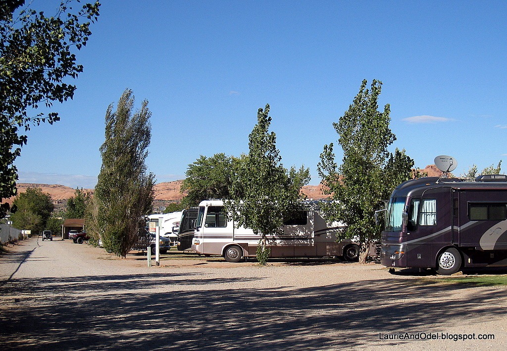 [Sites along the entrance road face west[2].jpg]