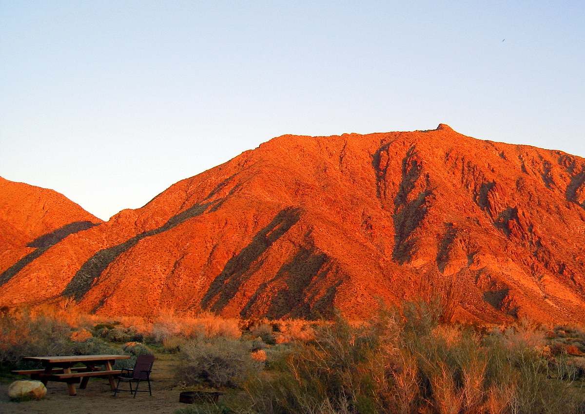 [Early morning sun fires the mountains at Anza Borrego State Park[4].jpg]