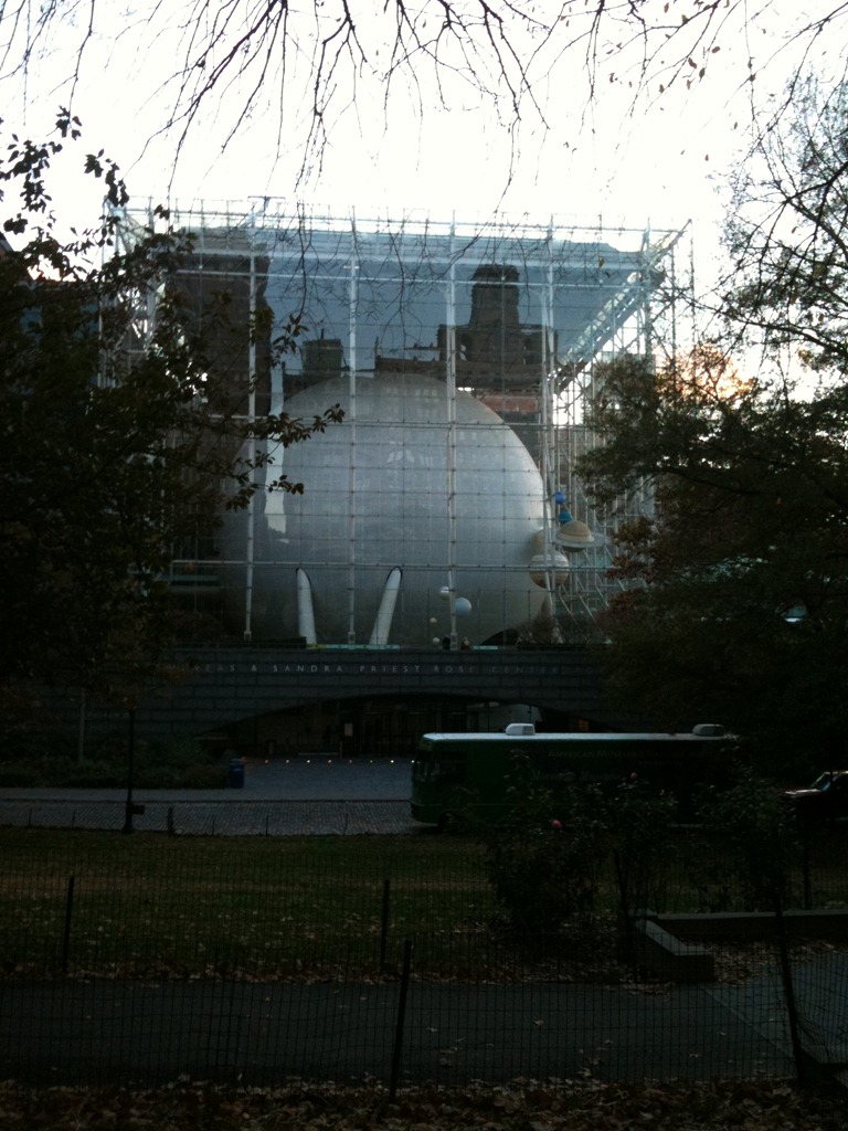 [haydenplanetarium[3].jpg]