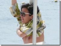 lily-allen-topless-portada