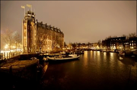 Puente de Diciembre con Rumbo: Alejandro Magno en Amsterdam