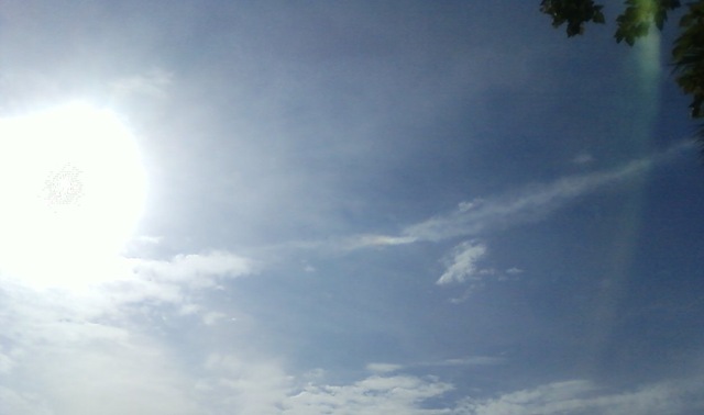 [122609 sky sun clouds rainbow crop[8].jpg]