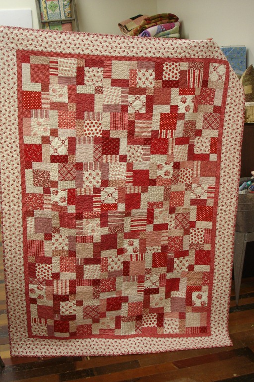 [9 patch red quilt[7].jpg]