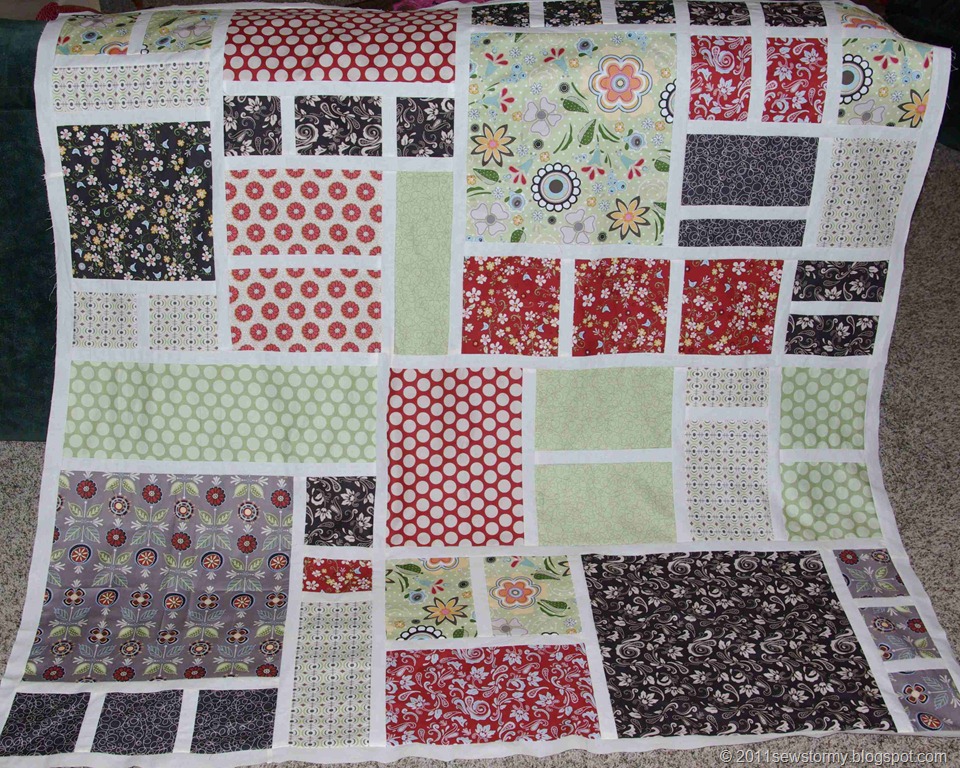 [Vintage Groove Quilt Top[13].jpg]