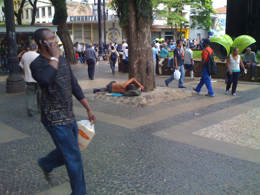 Sleeping+man+under+tree