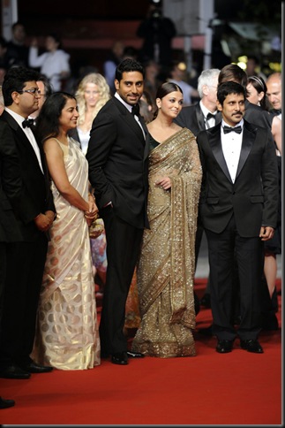 ash-abhi-vikram-promotes-raavan-cannes9